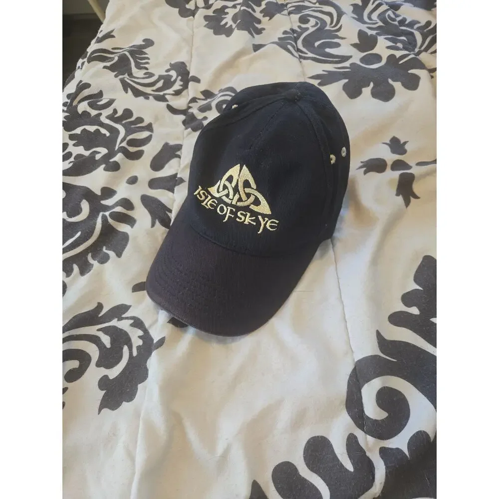 Beechfield Isle of Skye Celtic Knot Embroidered Baseball Cap